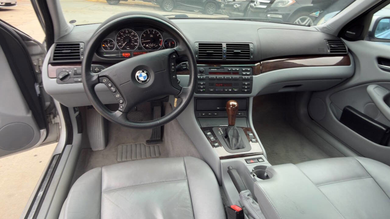 Used 2001 BMW 330i Sedan image 31