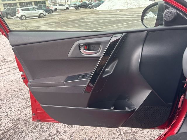 Used 2018 Toyota Corolla iM image 25