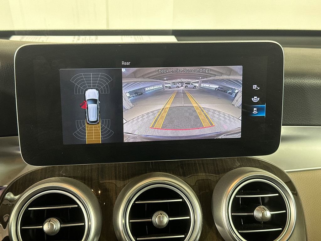 Used 2021 Mercedes-Benz GLC 300 image 31
