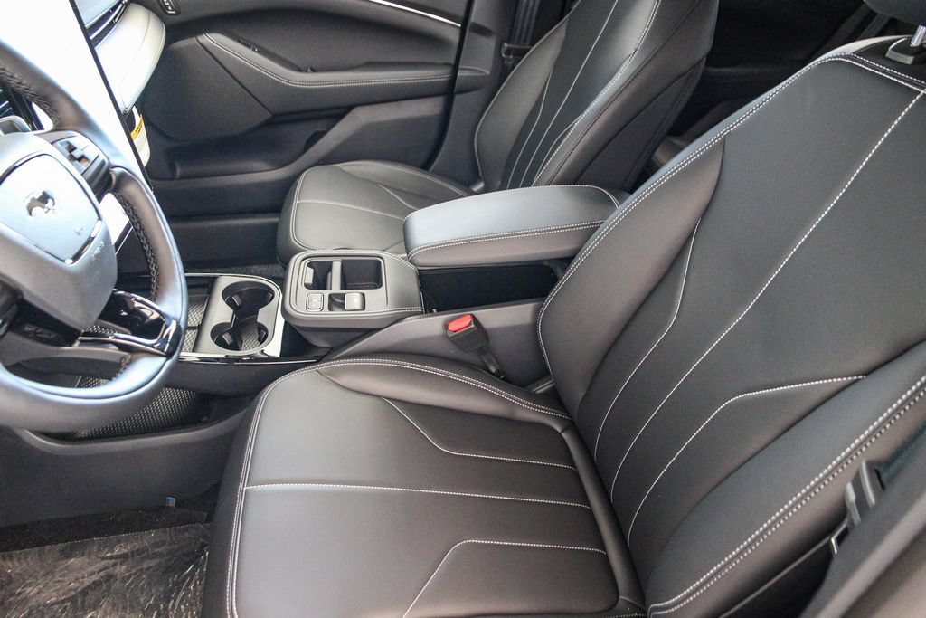 New 2026 Ford Mustang Mach-E Select RWD image 18