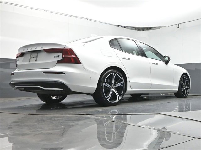 Used 2024 Volvo S60 B5 Plus w/ Climate Package image 35