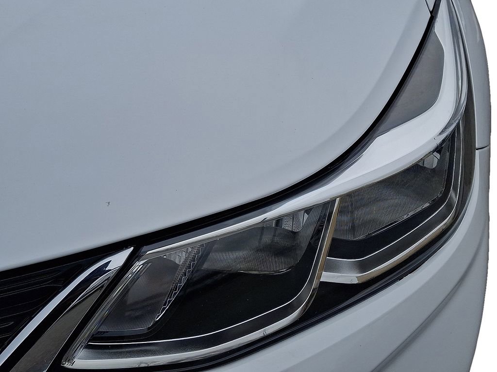Used 2018 Chevrolet Cruze LS image 10