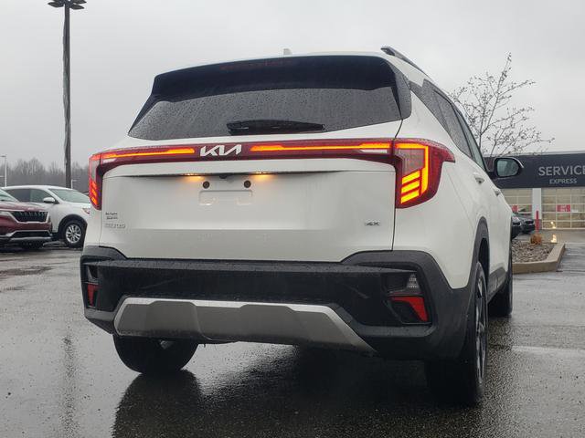 Certified 2025 Kia Seltos S image 4