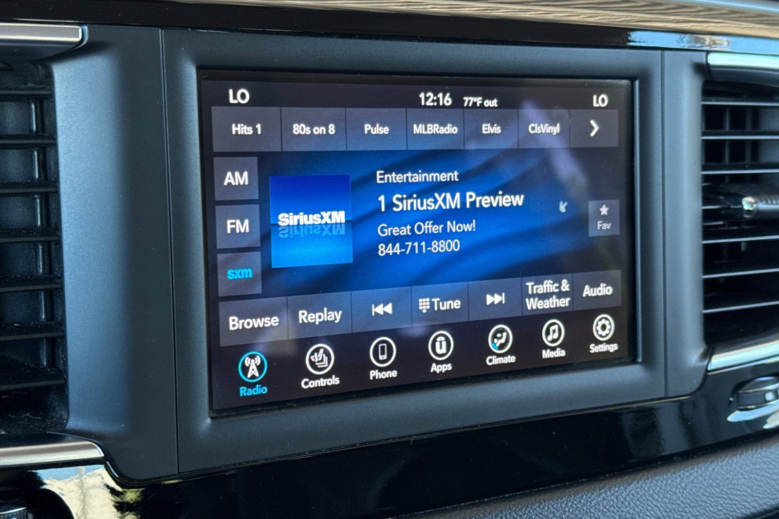 Used 2020 Chrysler Pacifica Touring-L w/ Tire & Wheel Group image 18