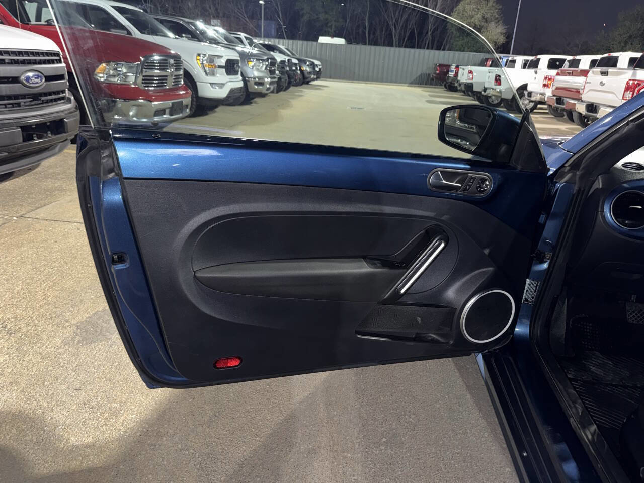 Used 2016 Volkswagen Beetle 1.8T SE FWD image 9