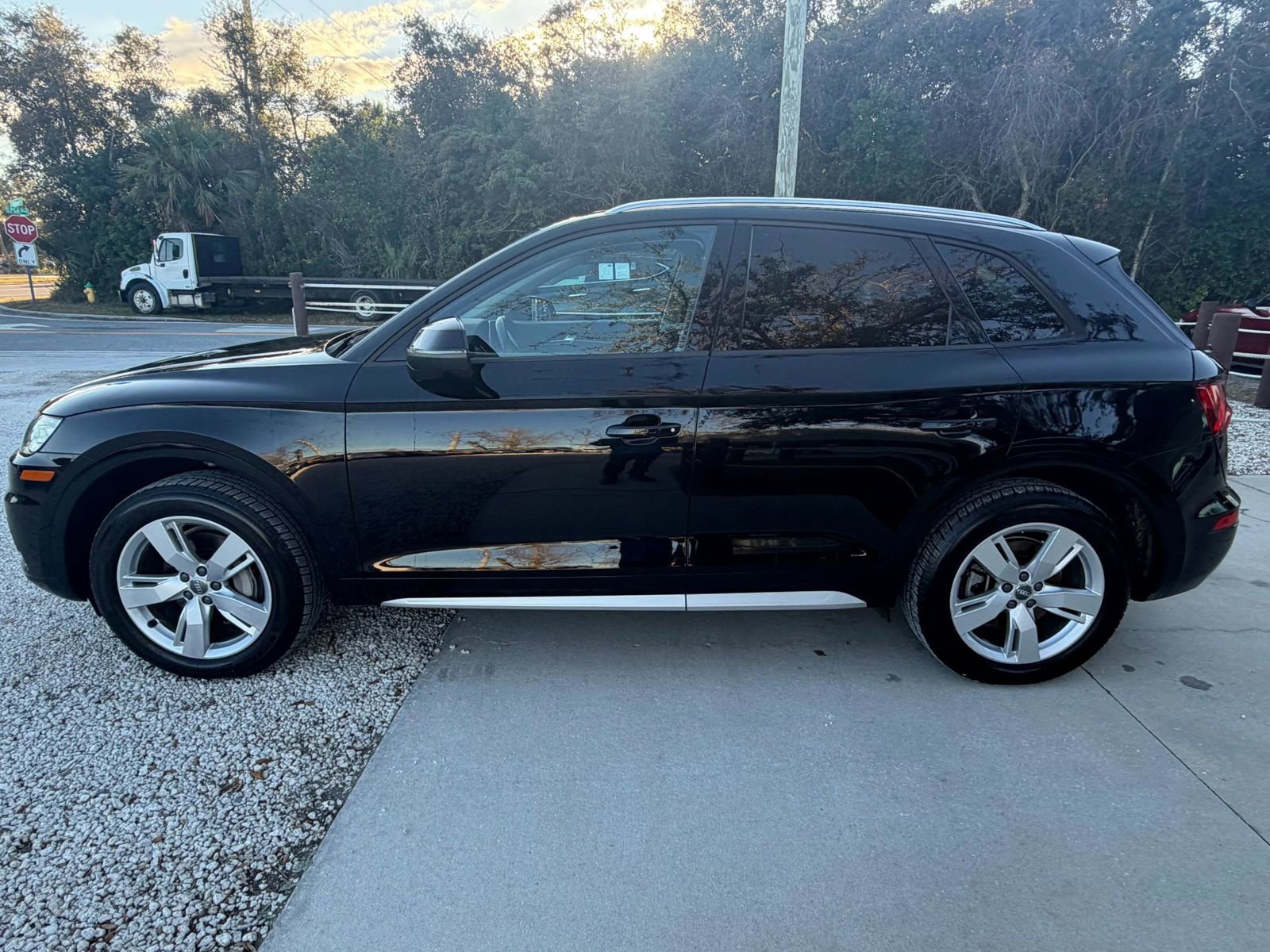Used 2018 Audi Q5 2.0T Premium image 5