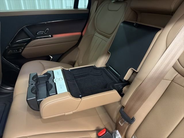 Used 2024 Land Rover Range Rover Sport SE image 14