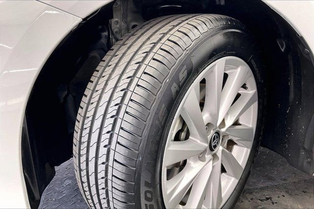 Used 2023 Toyota Camry LE image 33