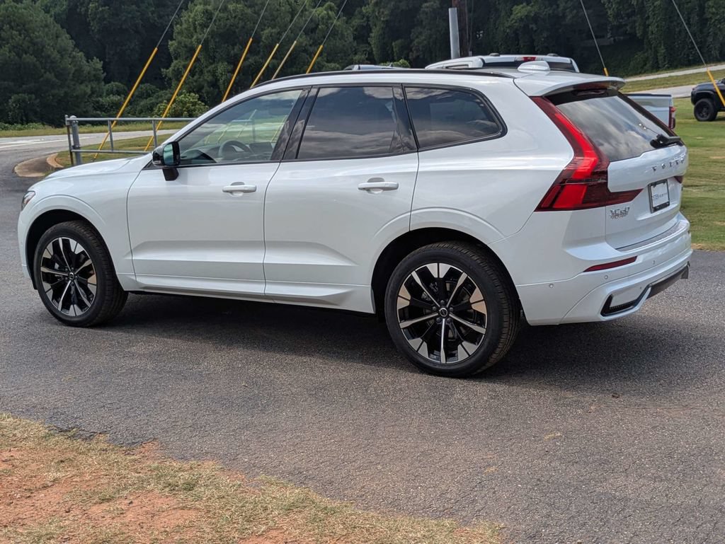 New 2026 Volvo XC60 B5 Plus w/ Protection Package Premier AWD/4WD image 4