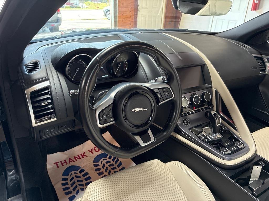 Used 2020 Jaguar F-TYPE Convertible image 21
