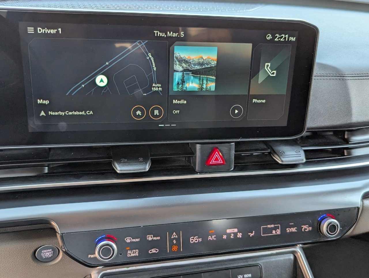 Used 2025 Kia Carnival image 18