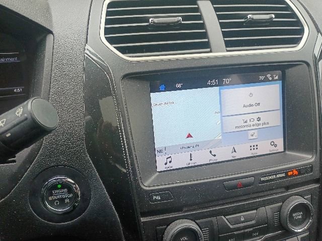 Used 2018 Ford Explorer XLT w/ Equipment Group 202A FWD image 22