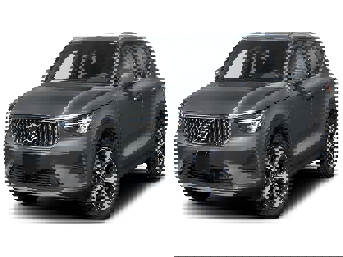 Certified 2025 Volvo XC40 B5 Core