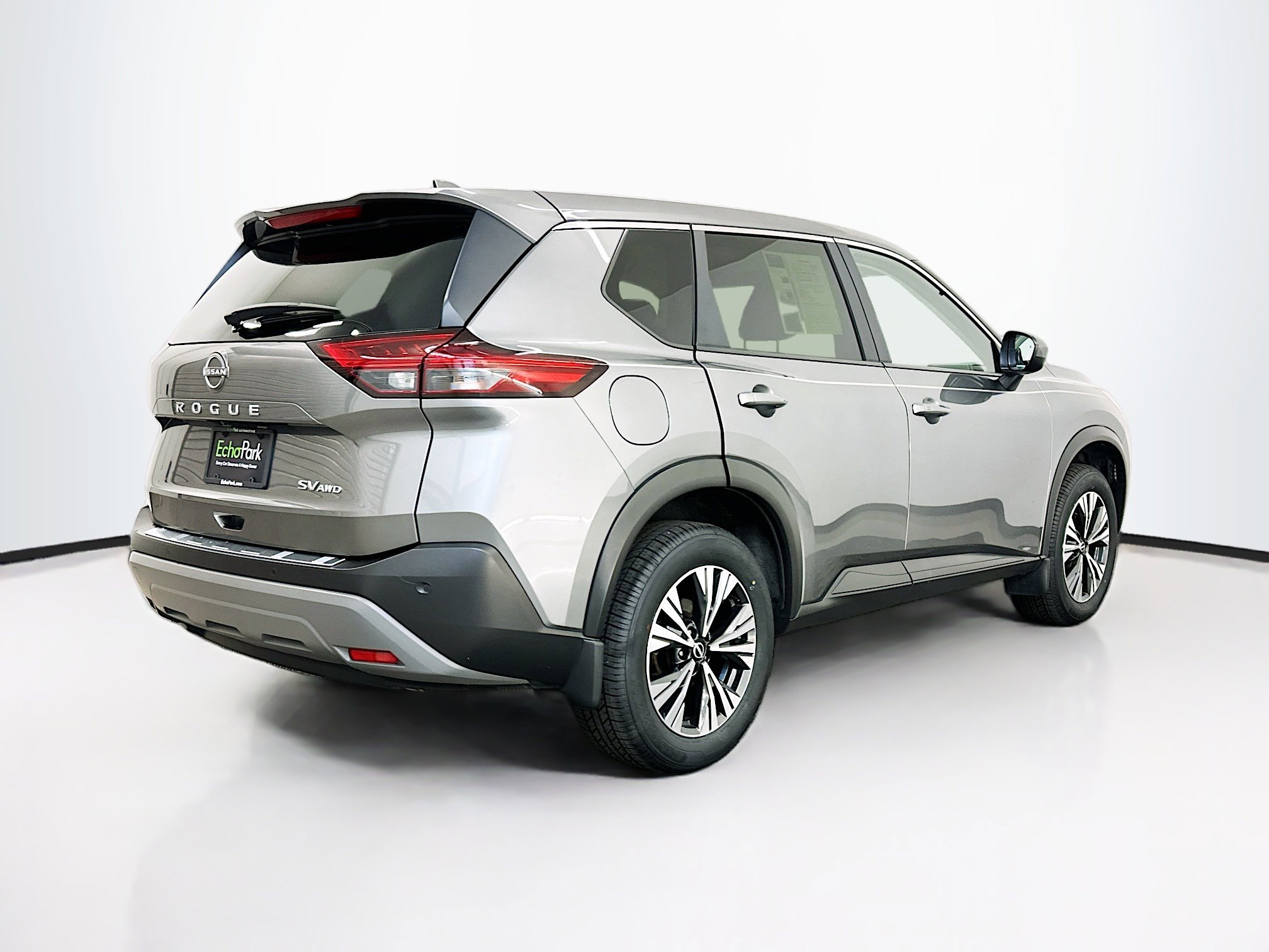 Used 2023 Nissan Rogue SV AWD/4WD image 9