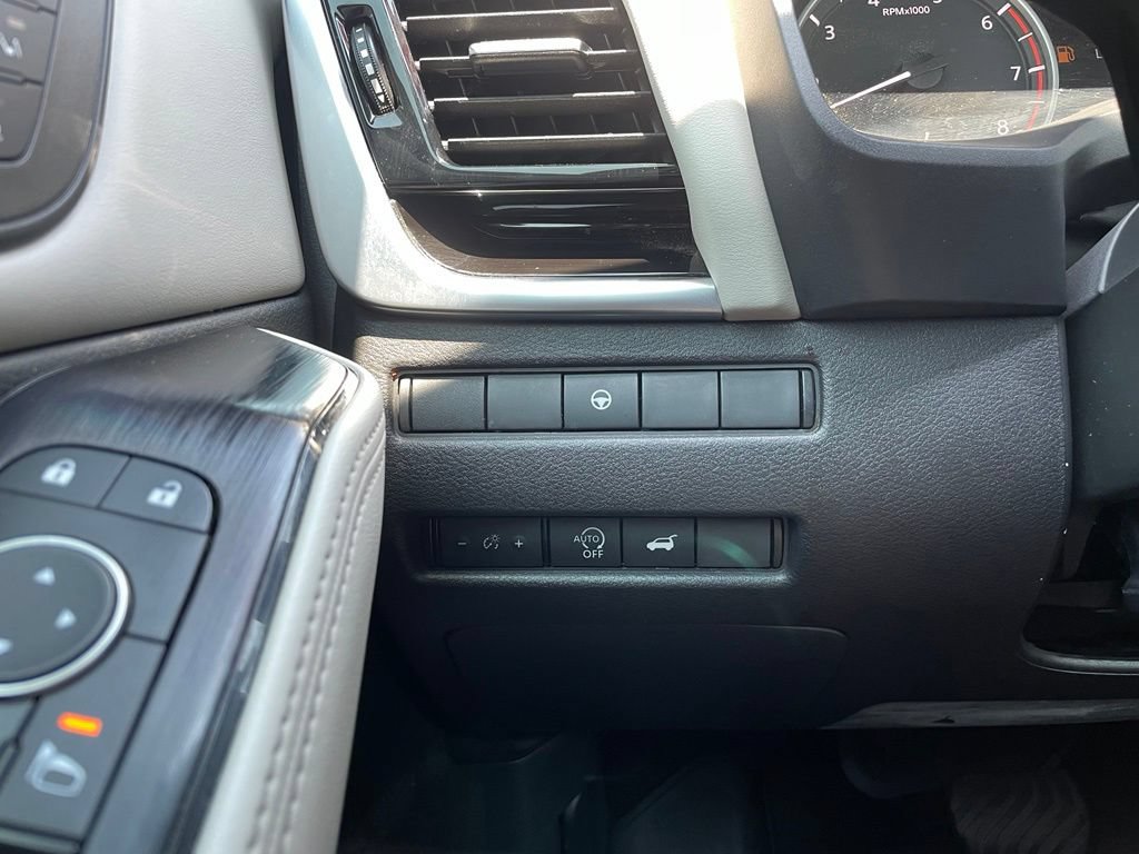Used 2023 Nissan Rogue SL AWD/4WD image 13