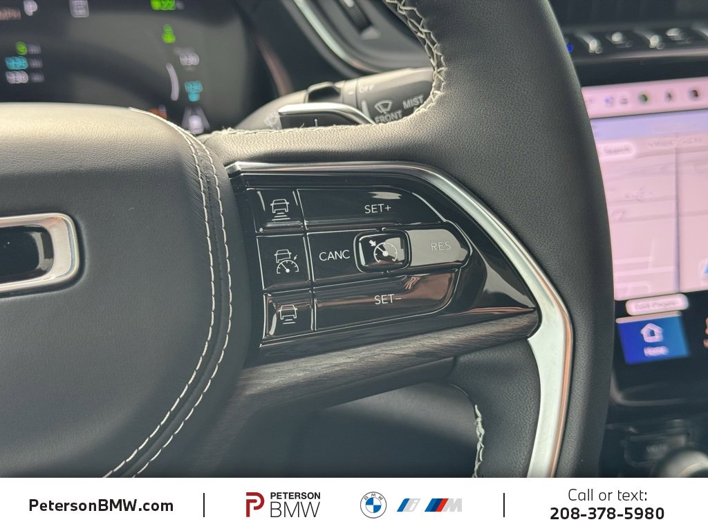 Used 2024 Jeep Grand Cherokee Overland w/ Luxury Tech Group IV image 25