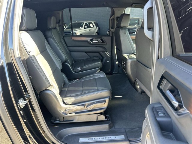 Used 2025 GMC Yukon XL Denali image 26