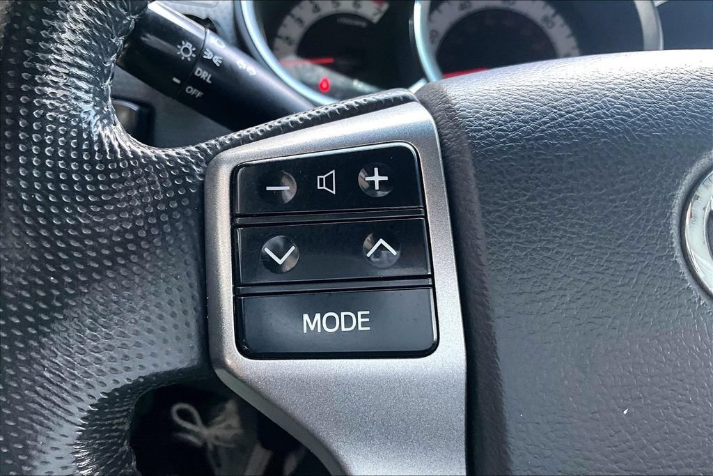 Used 2013 Toyota Tacoma 4x4 Access Cab V6 w/ SR5 Pkg image 10