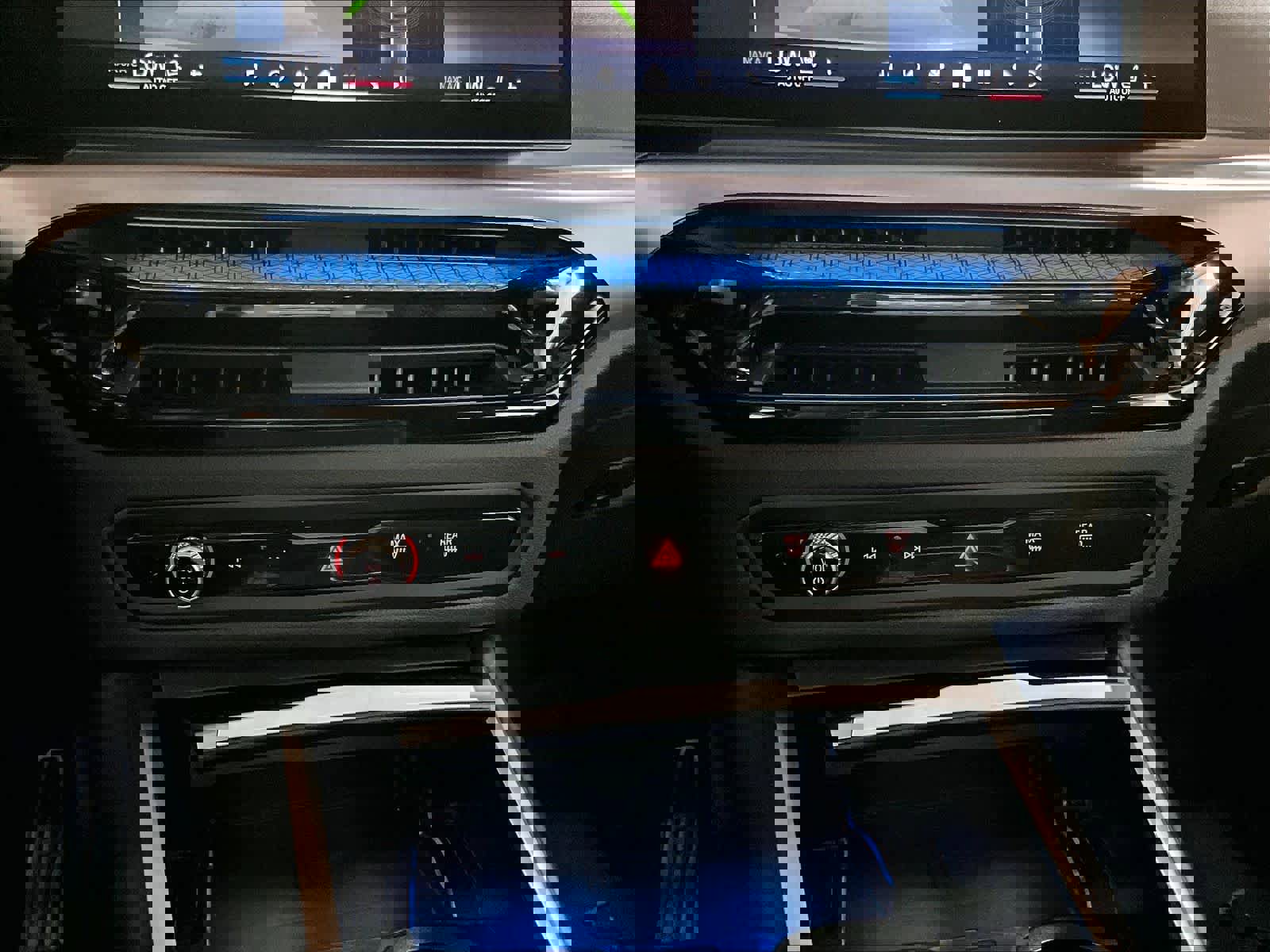 Used 2025 BMW 330i xDrive Sedan image 33