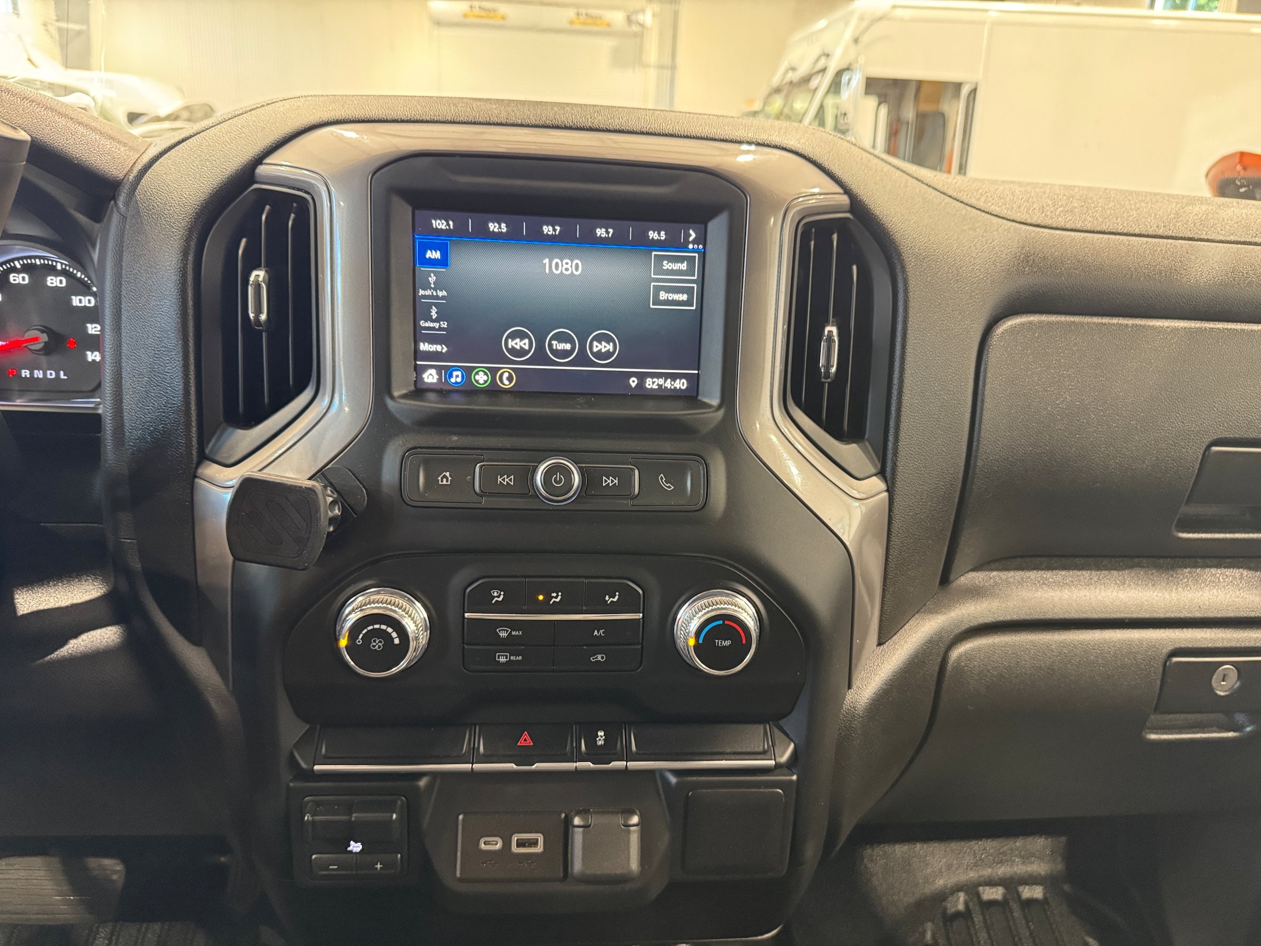 Used 2023 GMC Sierra 3500 Pro w/ Convenience Package AWD/4WD image 19