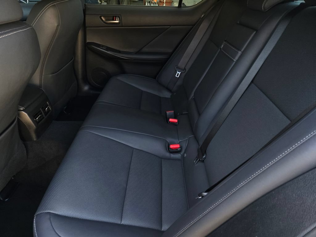 Used 2022 Lexus IS 300 AWD w/ Premium Package image 13