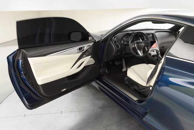 Used 2017 INFINITI Q60 Red Sport 400 image 14