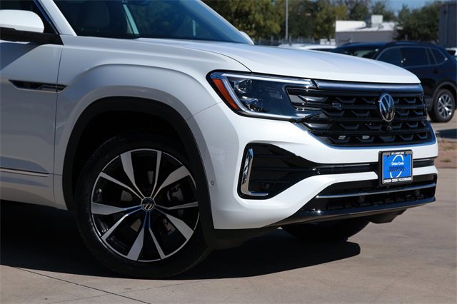 New 2026 Volkswagen Atlas SEL Premium R-Line image 2