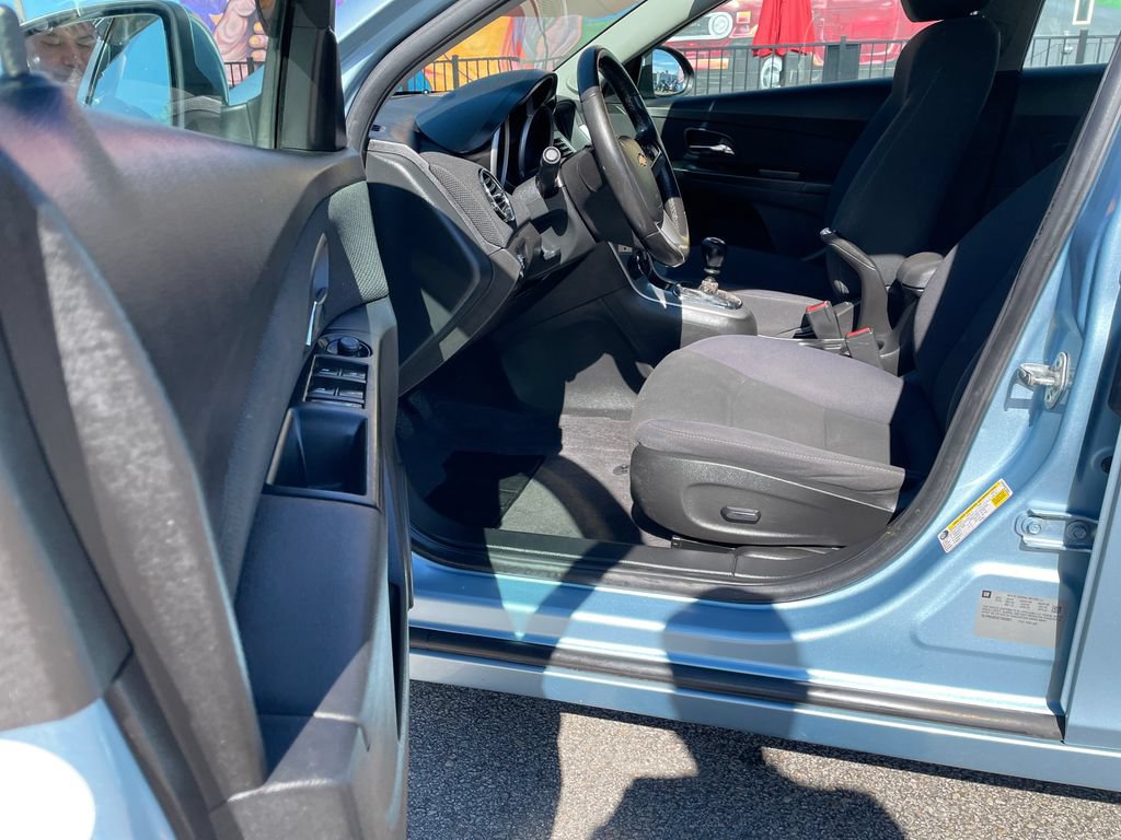 Used 2012 Chevrolet Cruze Eco FWD image 13