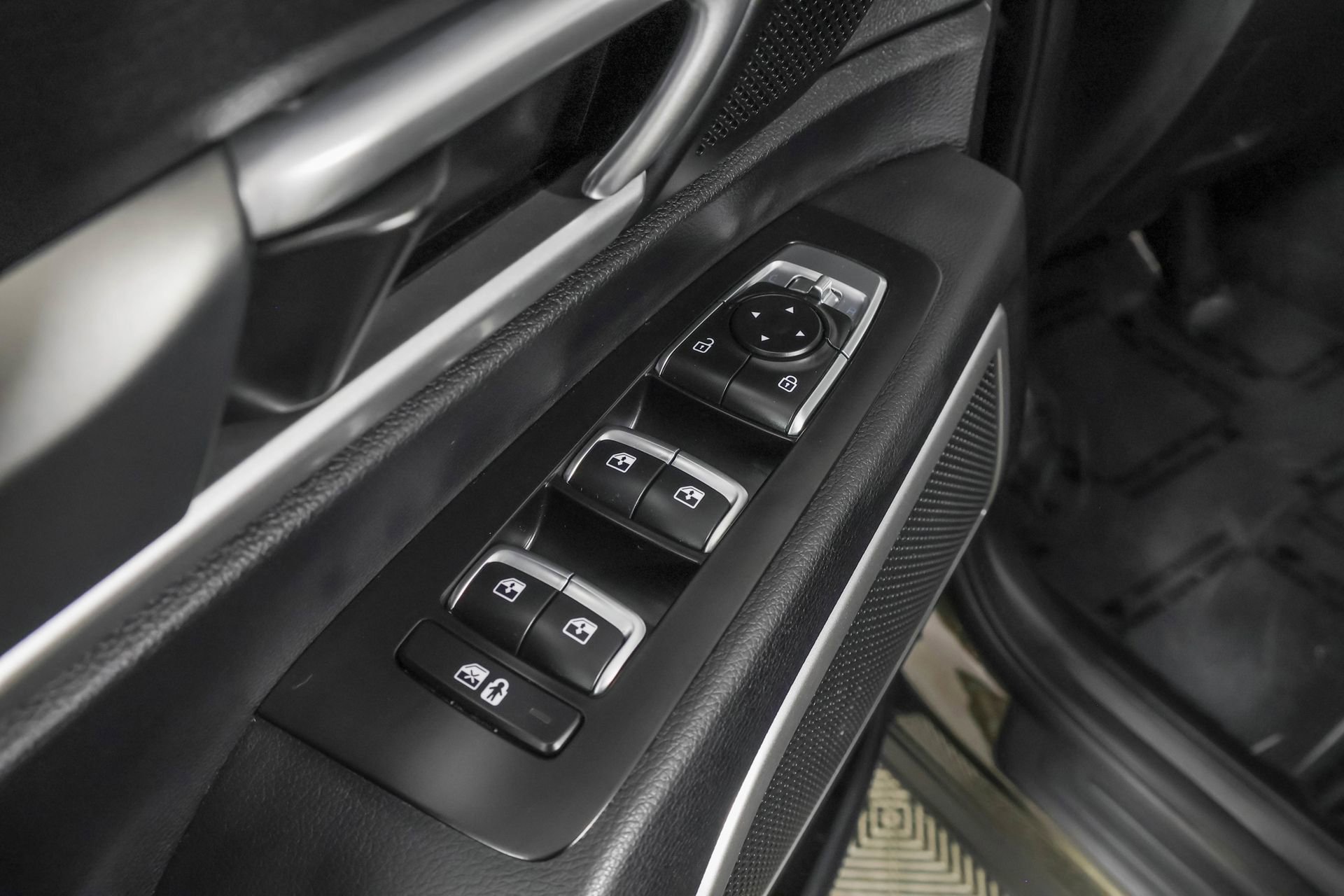 Used 2021 Kia Telluride S AWD/4WD image 34