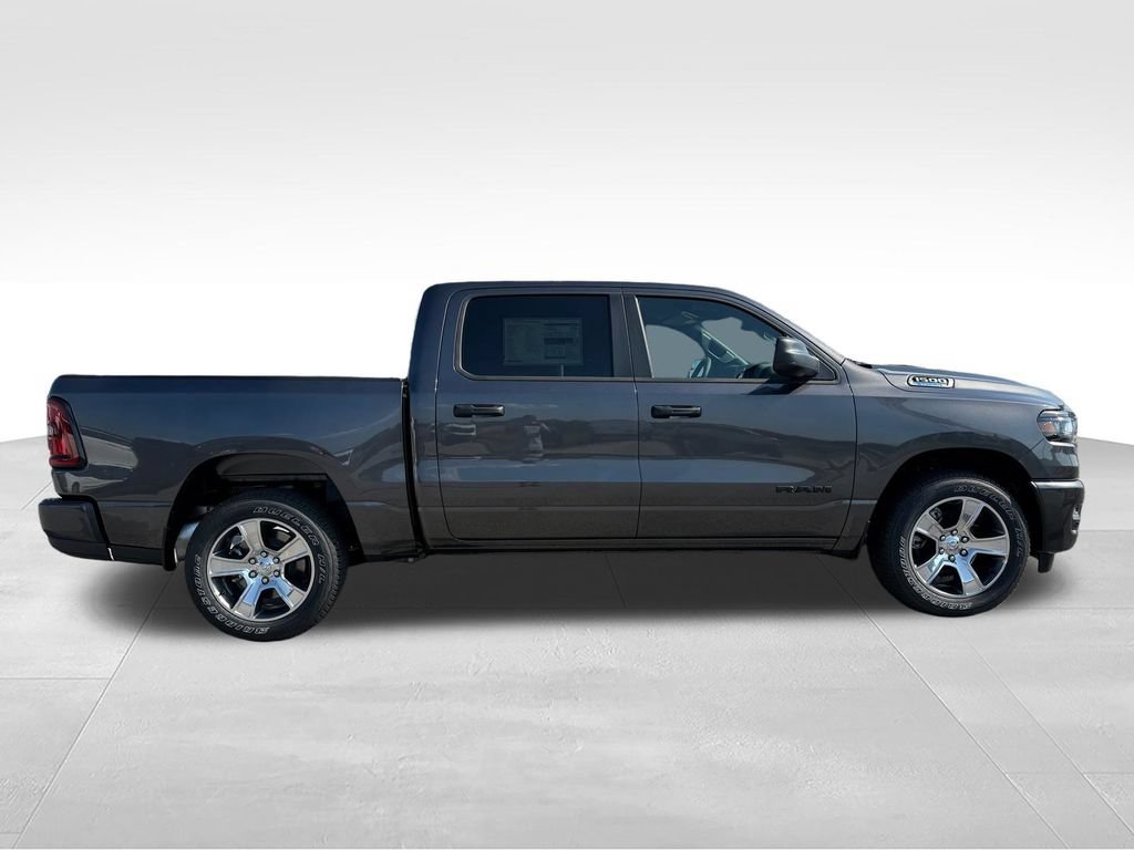New 2026 RAM 1500 Express RWD image 30