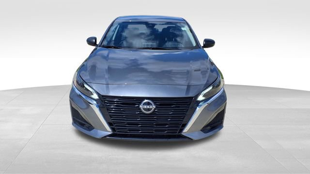 Used 2025 Nissan Altima 2.5 SV image 2