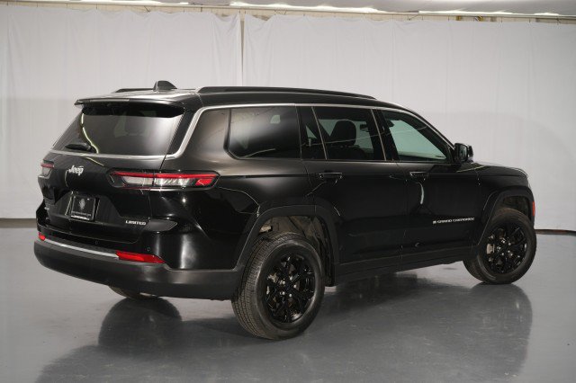Used 2025 Jeep Grand Cherokee L Limited w/ Luxury Tech Group II AWD/4WD image 17
