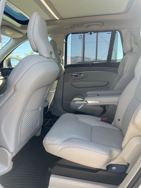 New 2026 Volvo XC90 B6 Ultra w/ Protection Package image 23