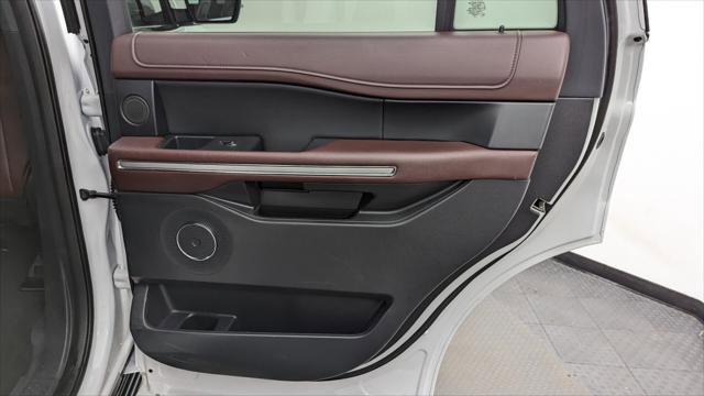 Used 2023 Ford Expedition Limited image 21