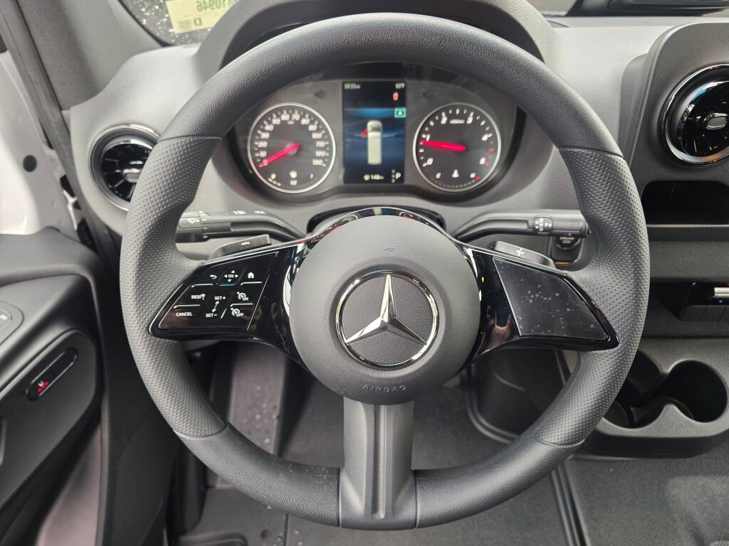 New 2026 Mercedes-Benz Sprinter 2500 image 23