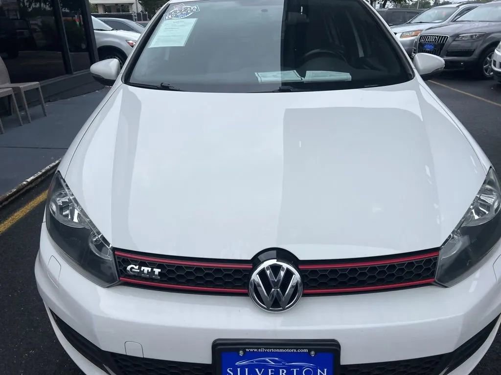 Used 2014 Volkswagen GTI Wolfsburg Edition image 22