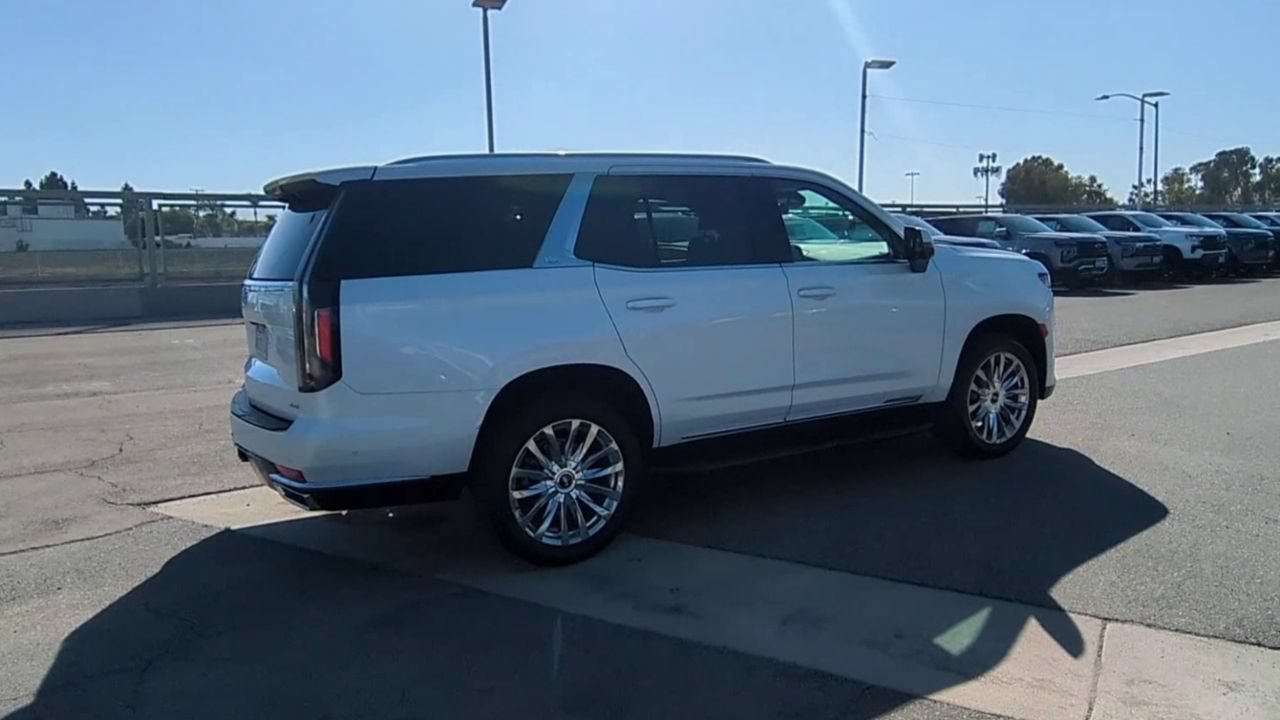 Used 2022 Cadillac Escalade Premium Luxury RWD image 8