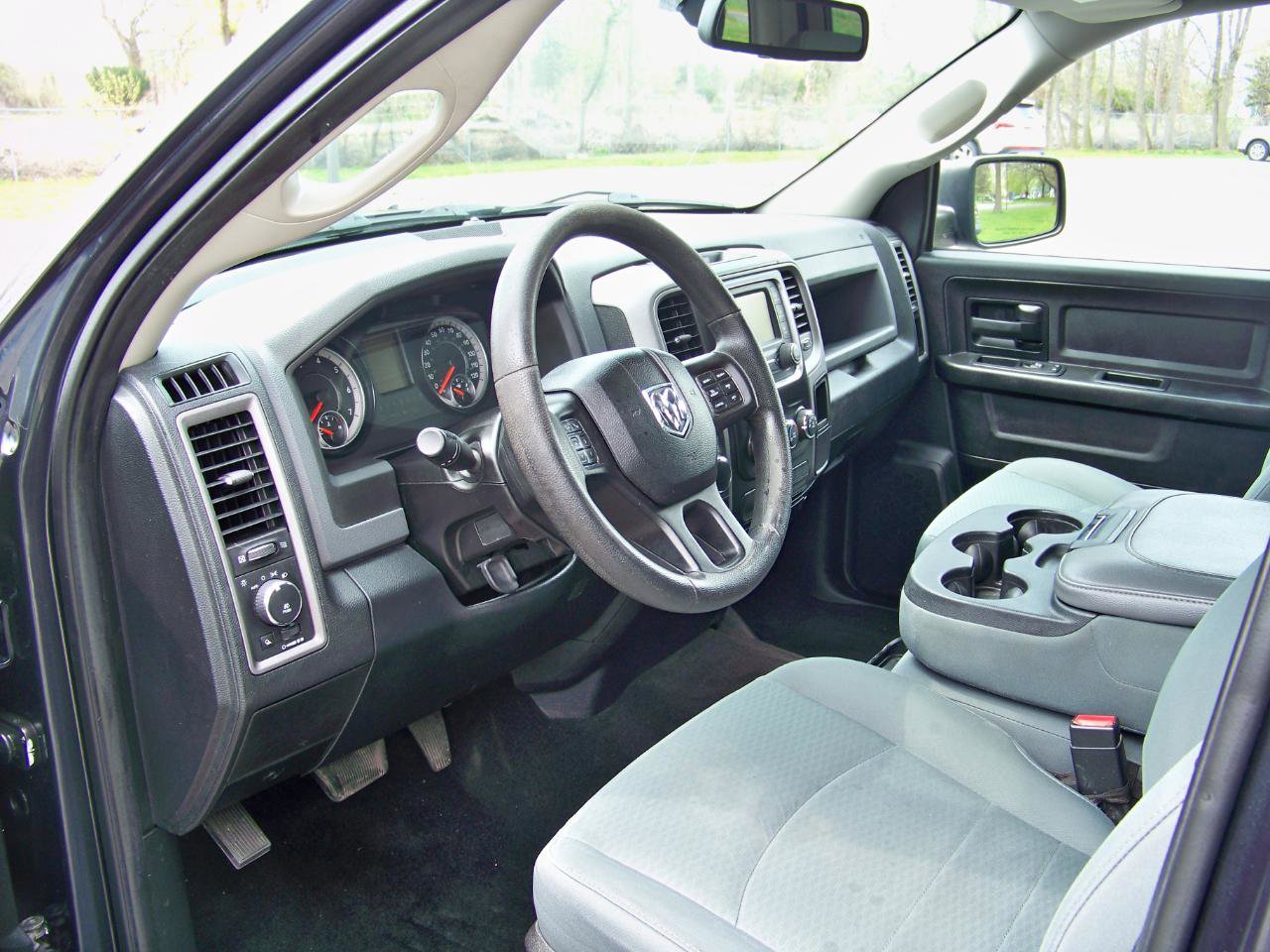 Used 2016 RAM 1500 Express w/ Popular Equipment Group AWD/4WD image 30
