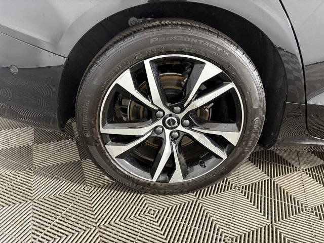 Used 2024 Volvo S60 B5 Plus image 24