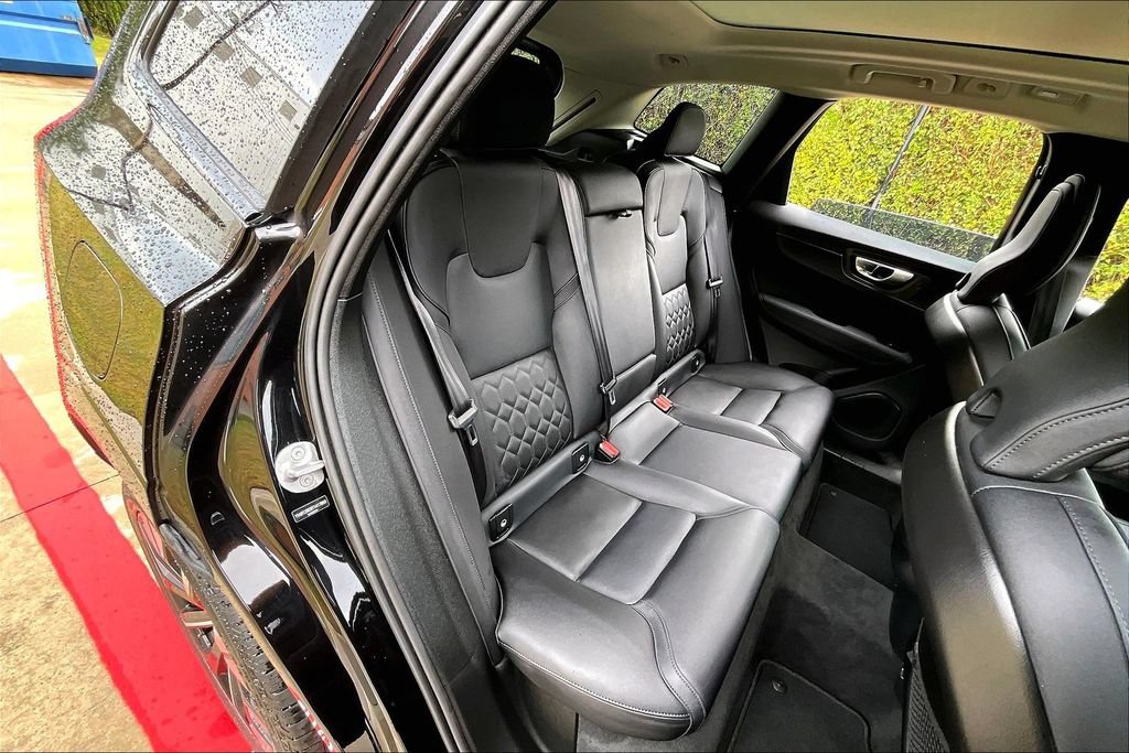 Certified 2026 Volvo XC60 B5 Plus AWD/4WD image 37