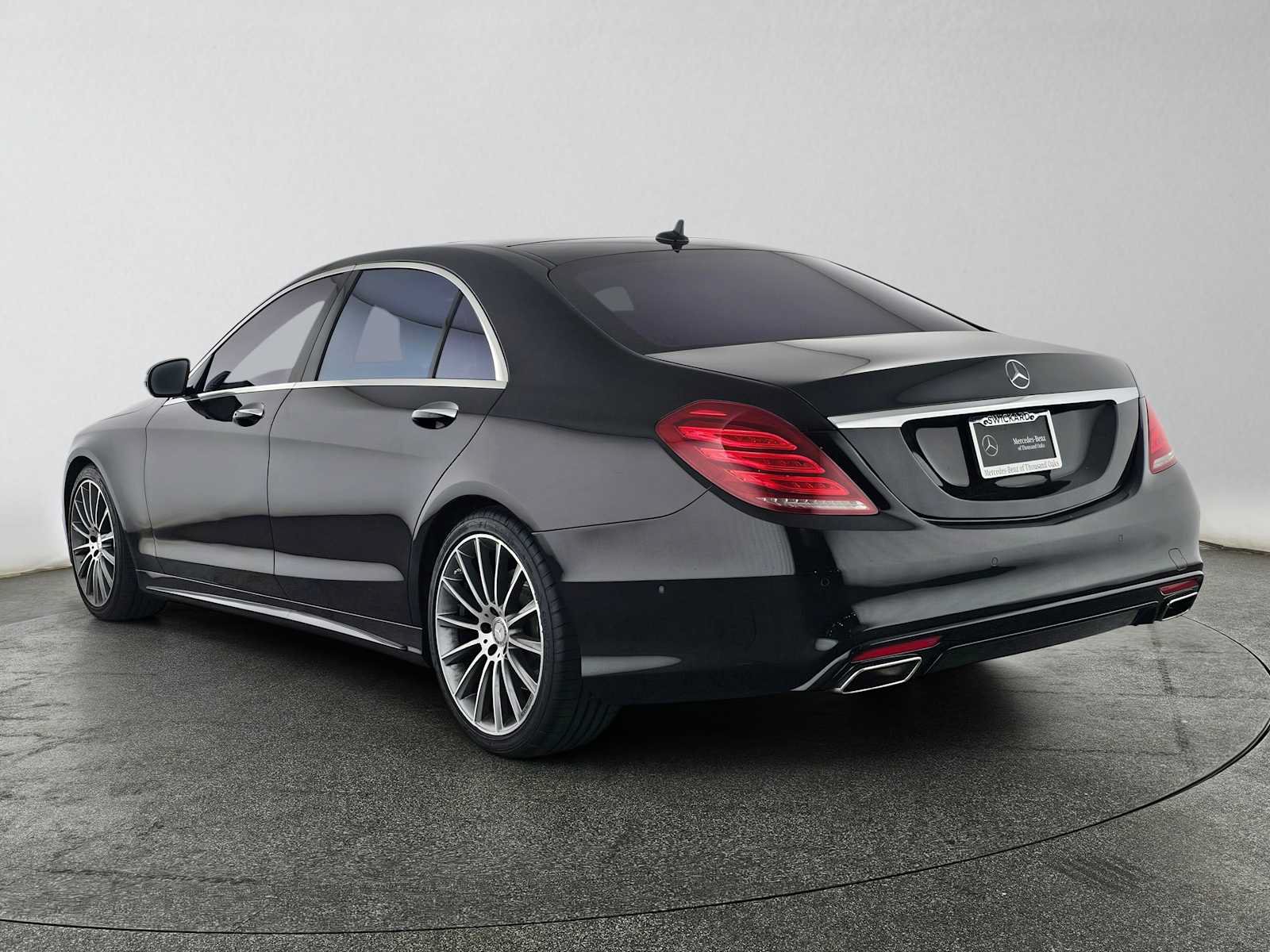 Used 2015 Mercedes-Benz S 550 Sedan image 5