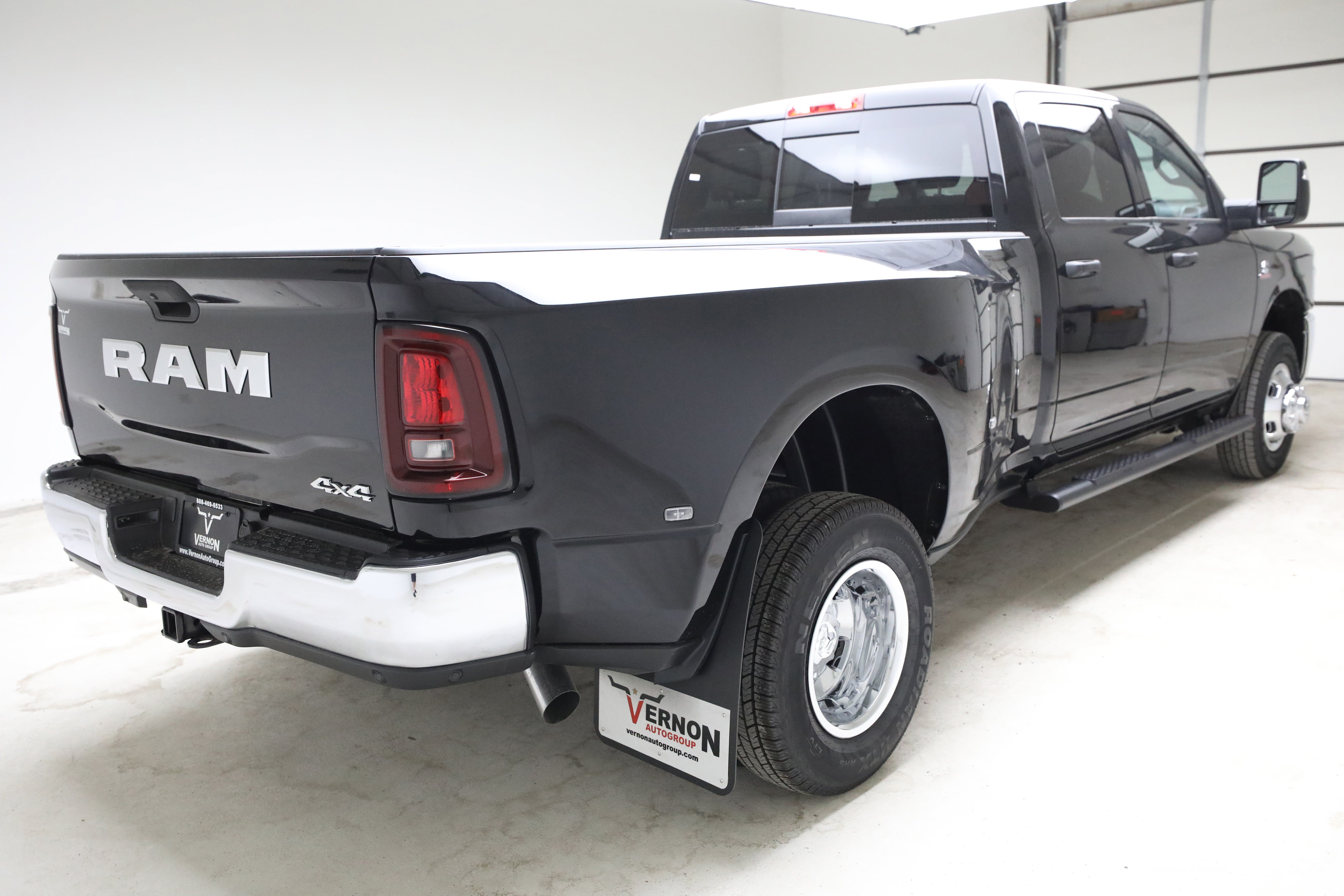 New 2026 RAM 3500 Tradesman AWD/4WD image 5