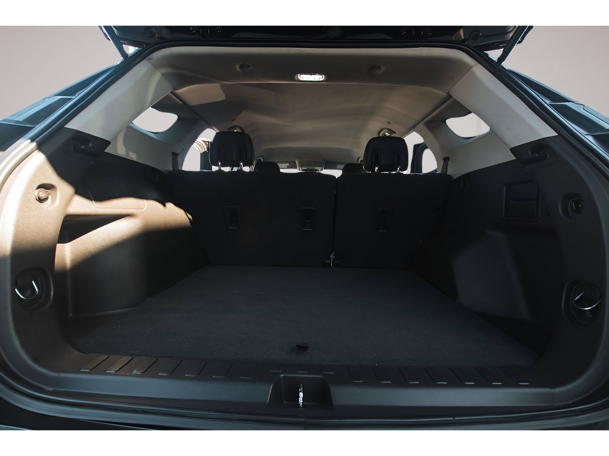 Used 2020 GMC Terrain SLT image 19