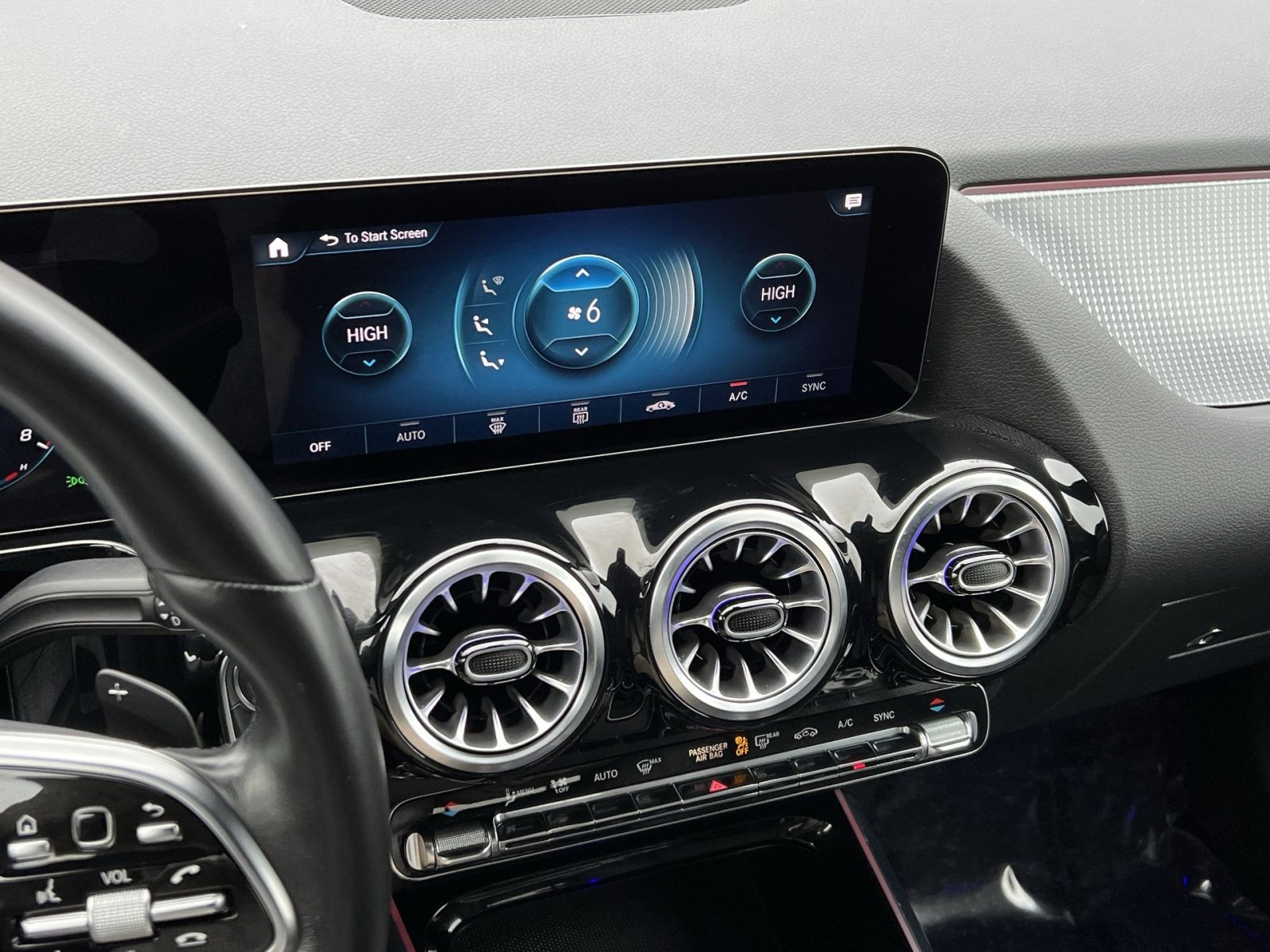 Certified 2022 Mercedes-Benz GLA 250 4MATIC image 19