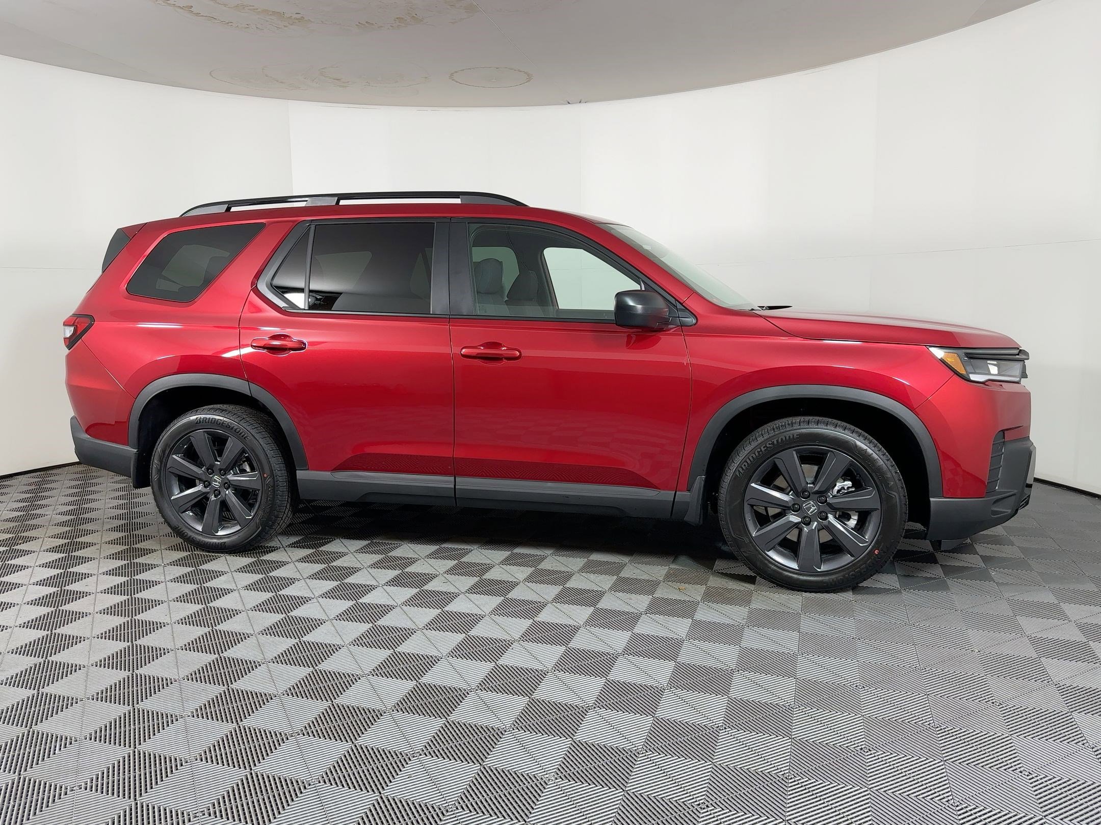 New 2026 Honda Pilot Sport image 6