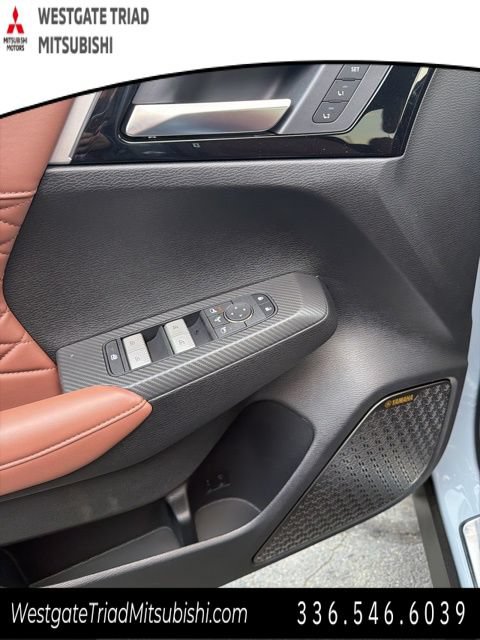 New 2026 Mitsubishi Outlander SEL FWD image 10