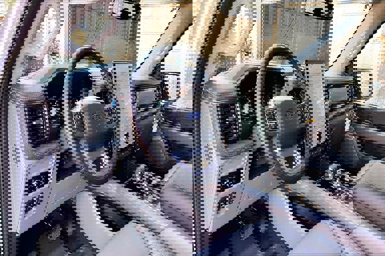 Used 2025 Ford F150 Lightning Flash image 23