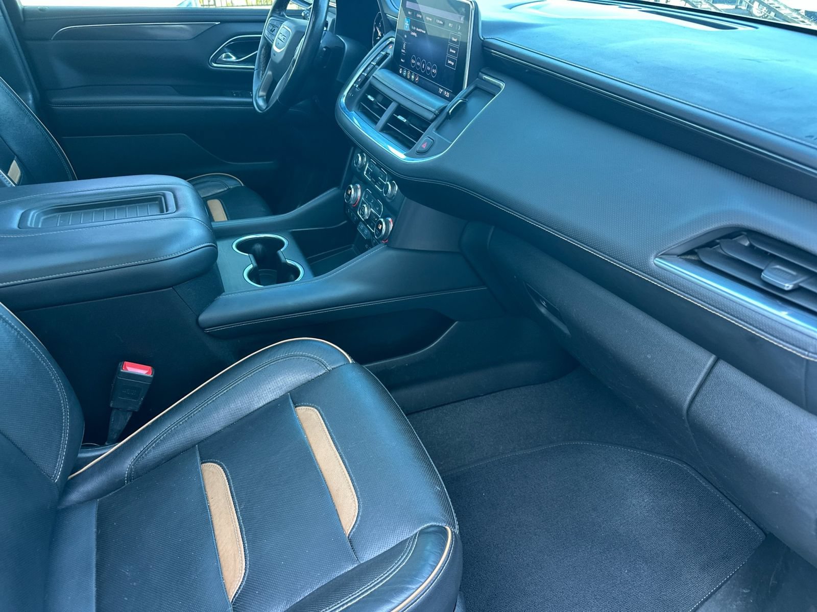 Used 2021 GMC Yukon AT4 AWD/4WD image 18