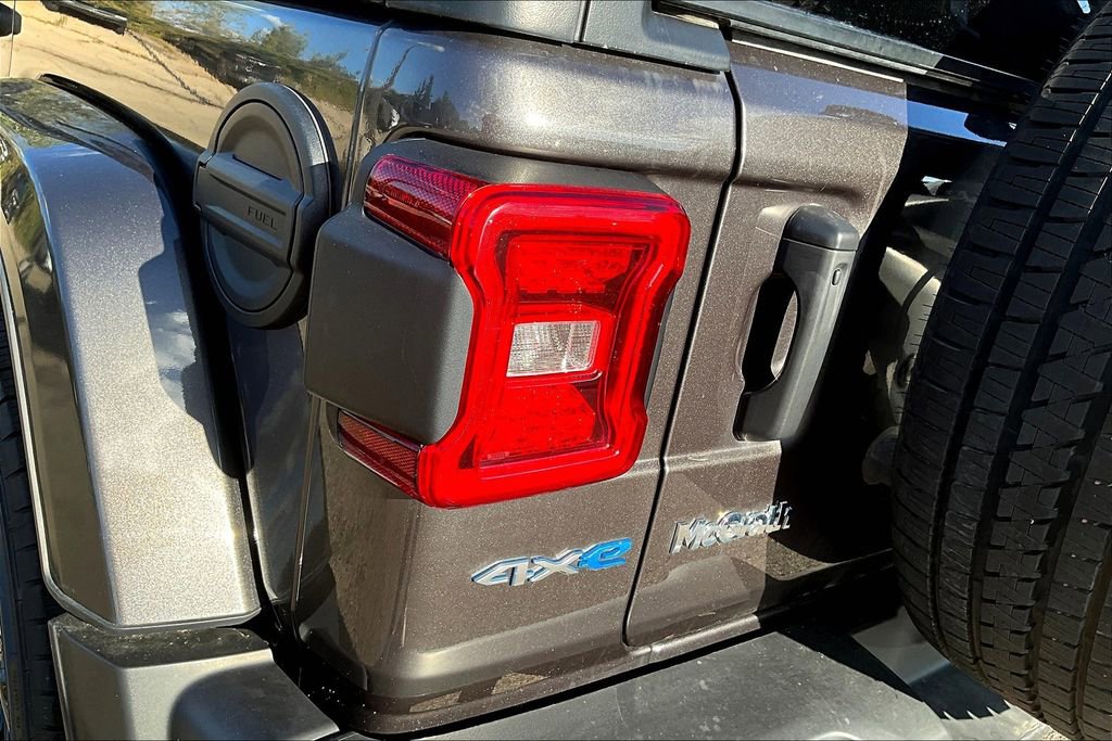 Used 2021 Jeep Wrangler Unlimited Sahara w/ Cold Weather Group image 24