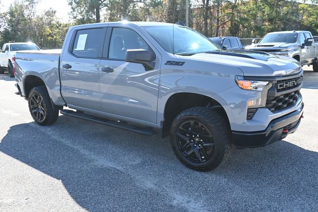 Used 2024 Chevrolet Silverado 1500 Custom Trail Boss w/ LPO, Dark Essentials Package image 7